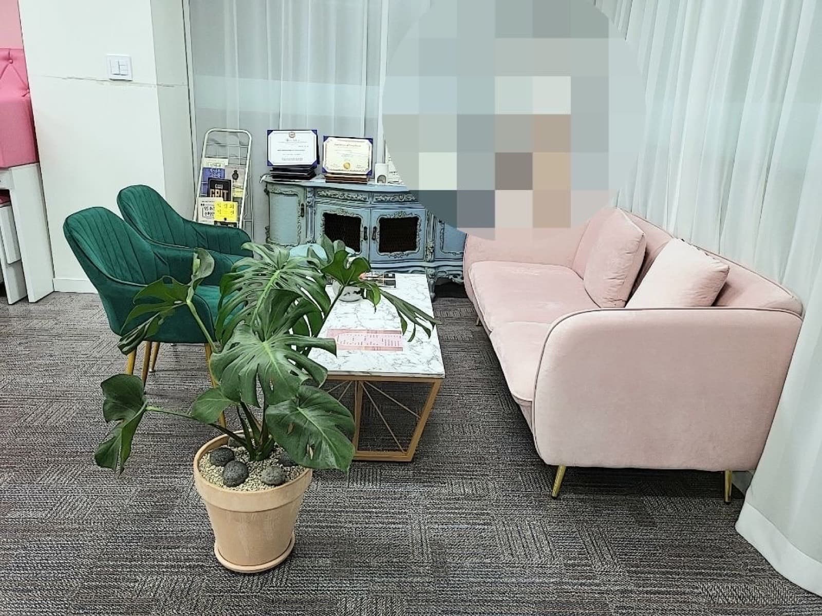 화성 병점 중심상권 26평 토탈뷰티샵 겸 아카데미, 샵인샵 전대차 가능 사진 3