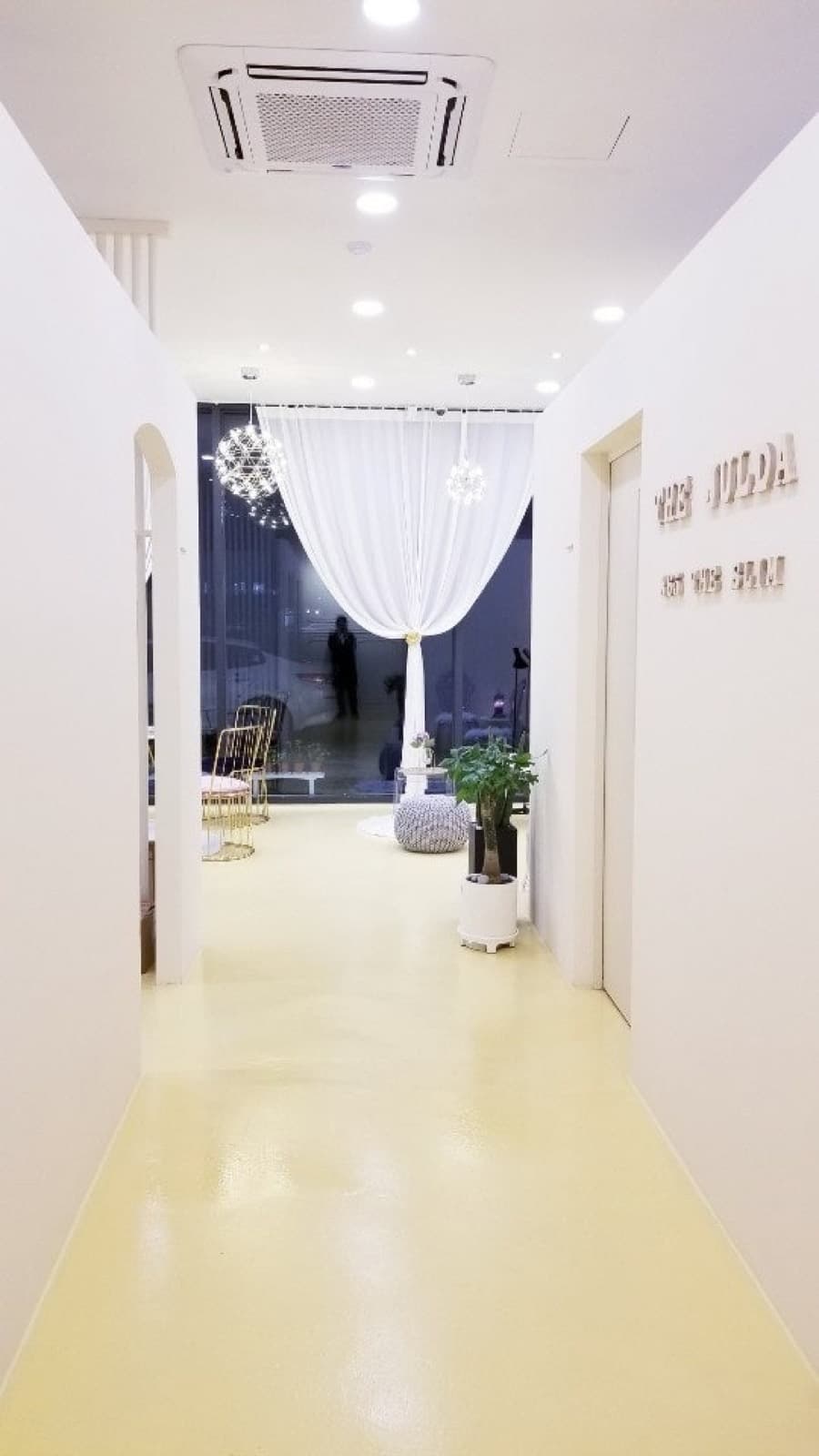 광주 상무지구 갤러리303 인근 34평 피부관리실 사진 7