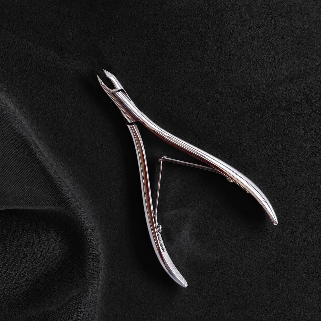 샤이니 프리미엄 블랙 스완 니퍼 10.5cm